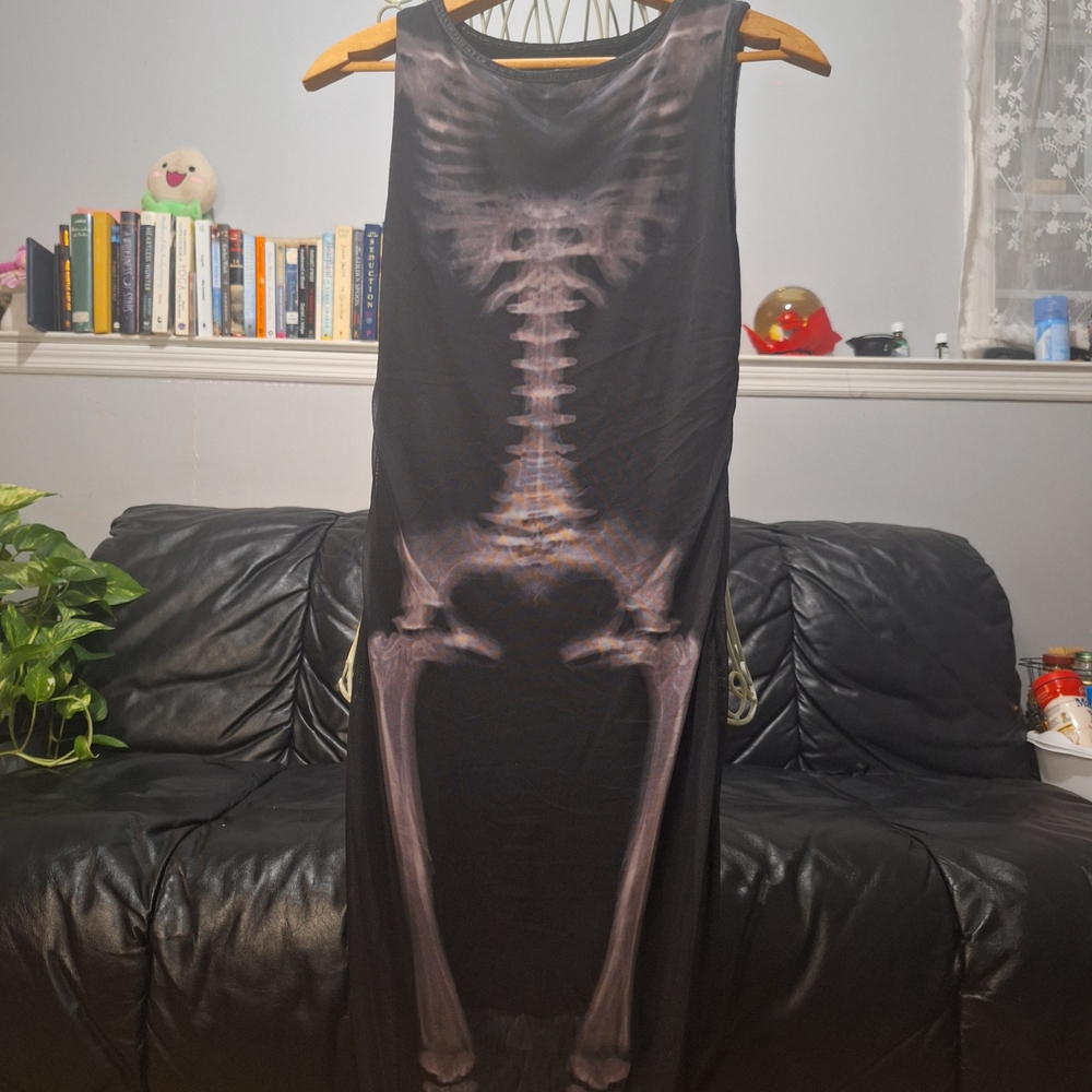 Edgy Black Skeleton Print Maxi Dress